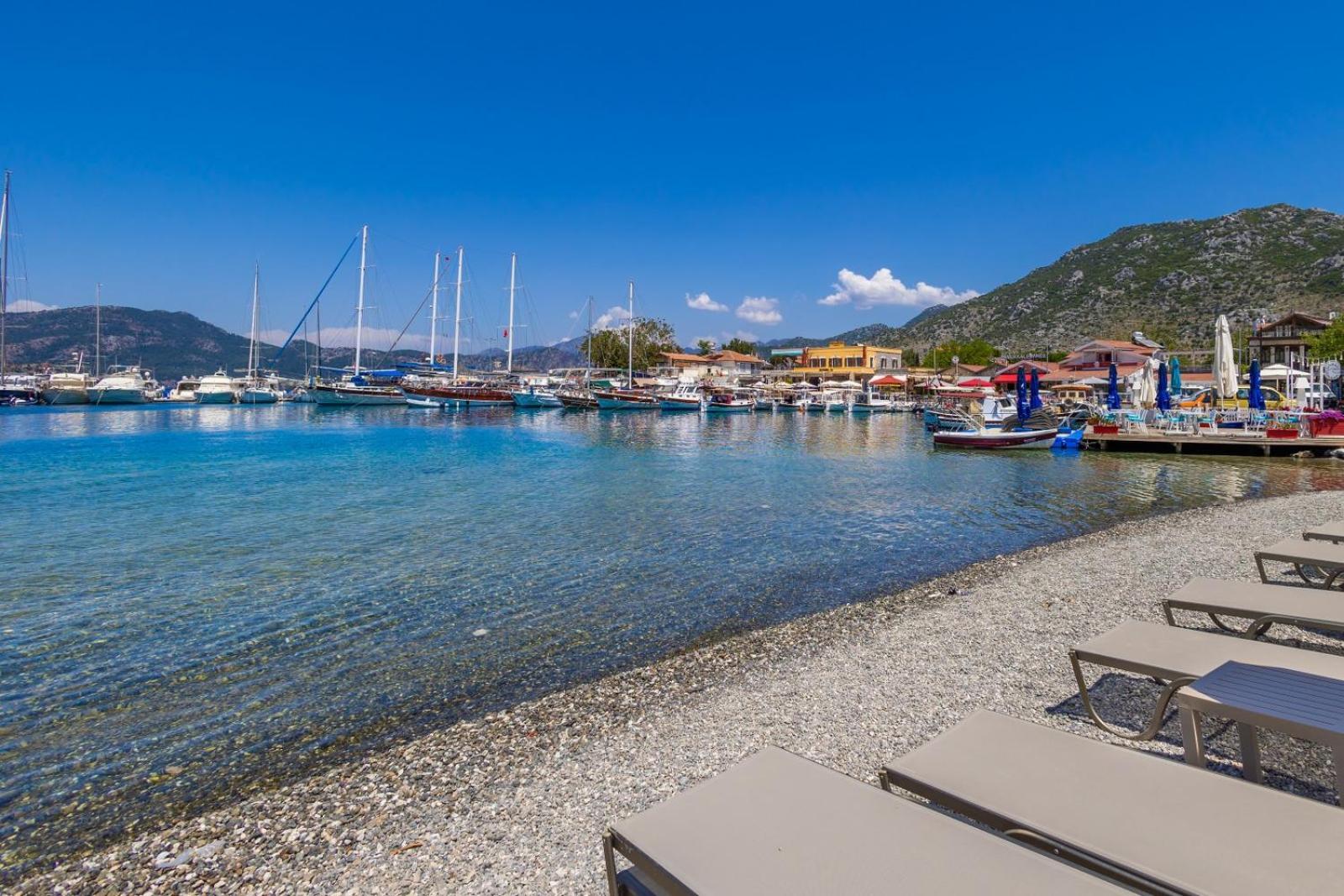 selimiye base - Image 11