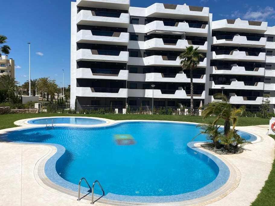 Moderno apartamento a 500 m de la playa view 2