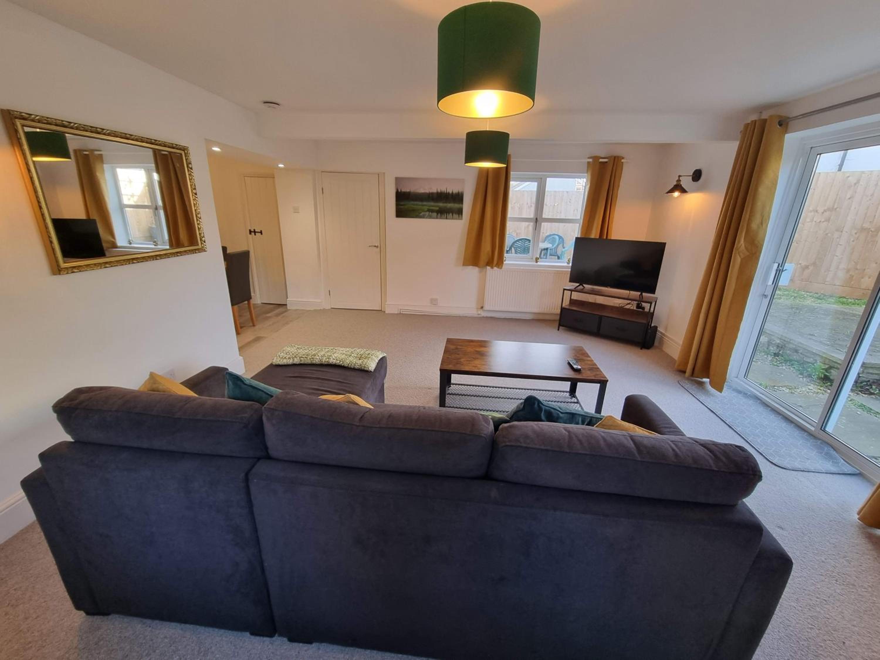 Well Cottage by Cliftonvalley Apartments
