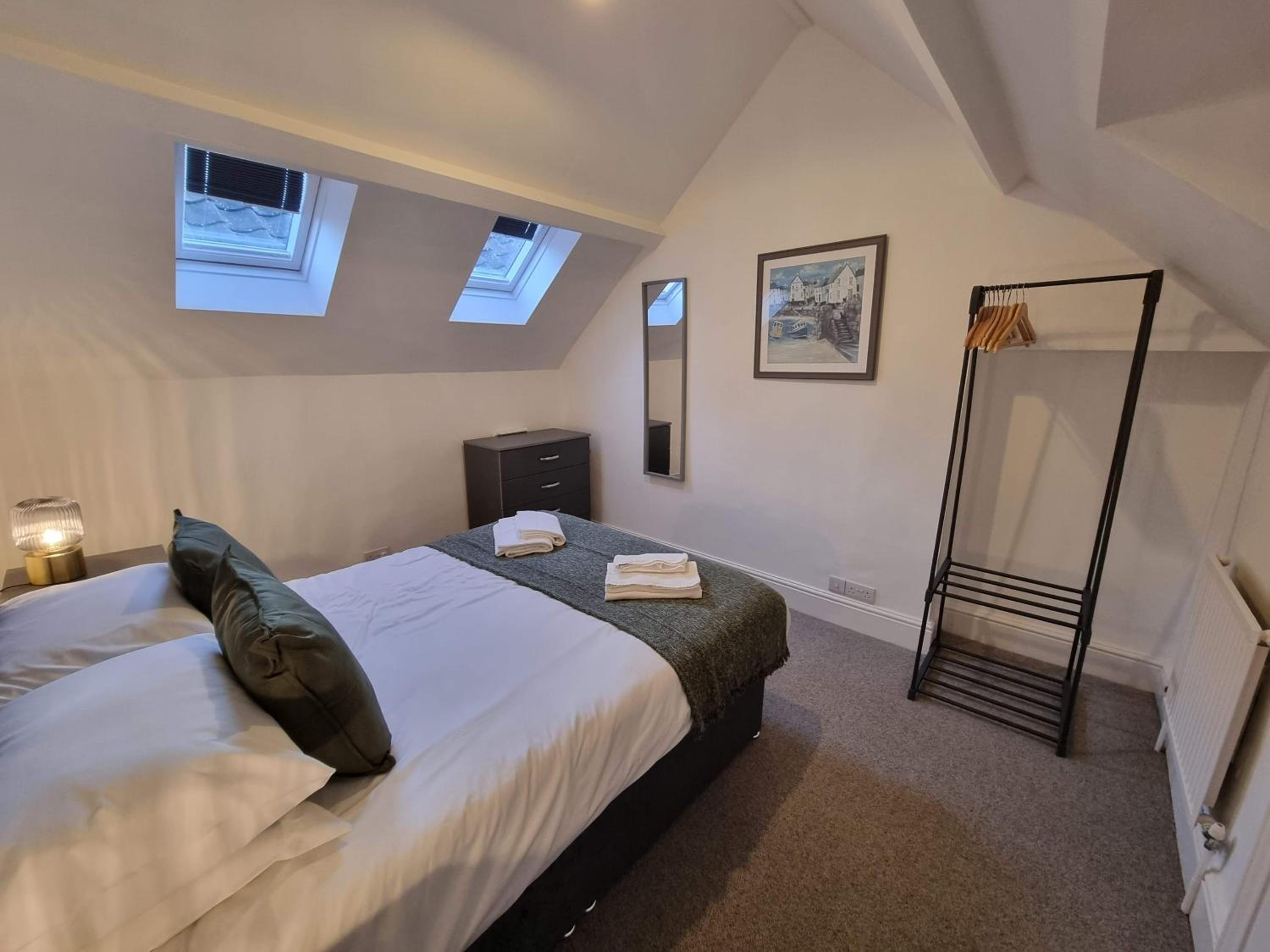 Well Cottage by Cliftonvalley Apartments