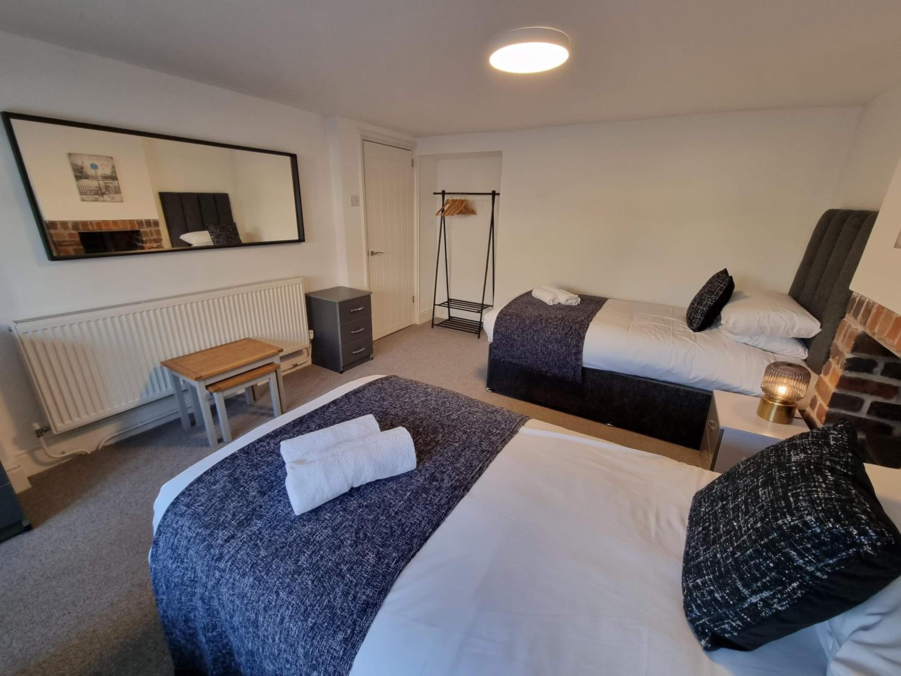 Well Cottage by Cliftonvalley Apartments