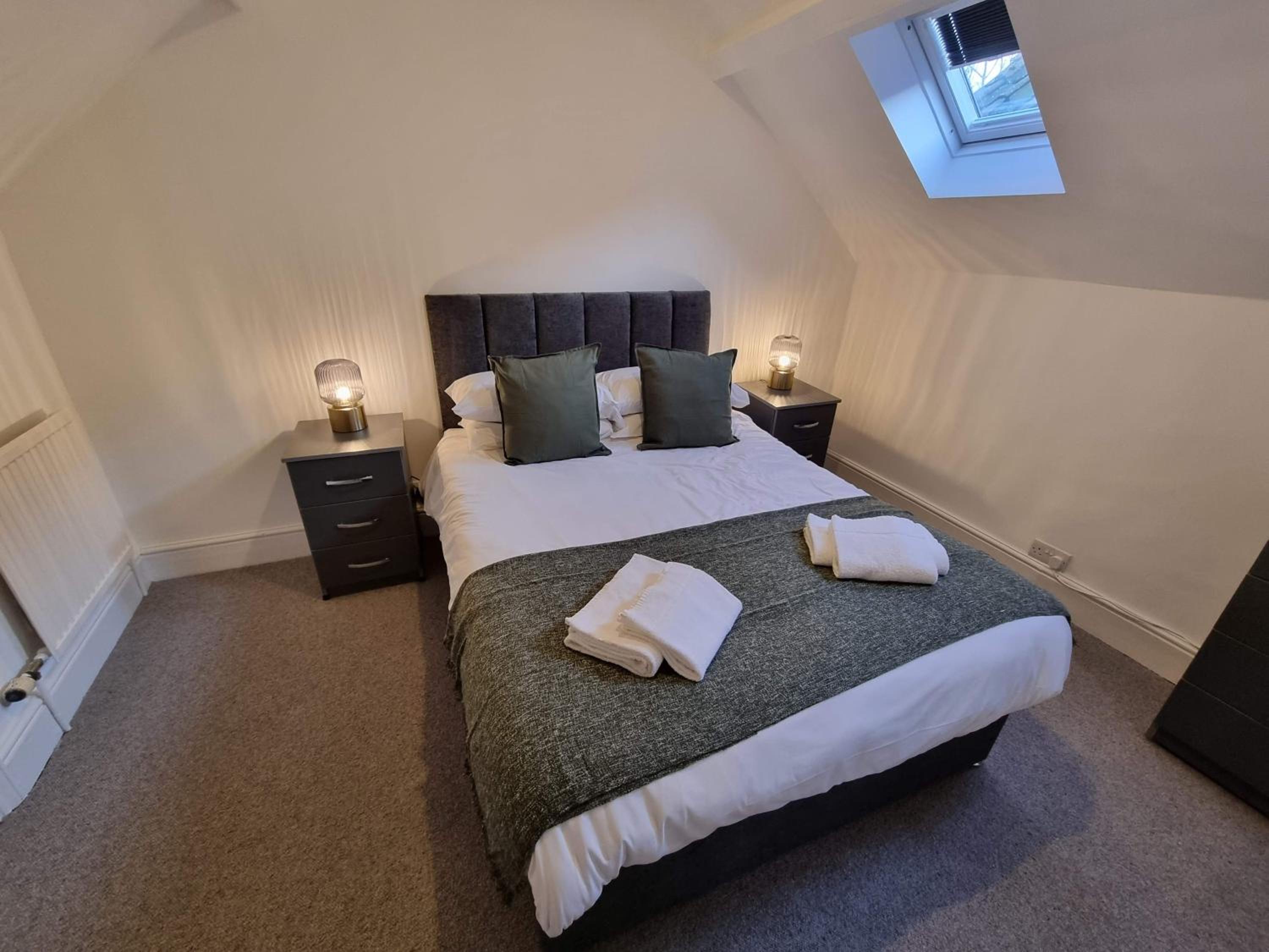 Well Cottage by Cliftonvalley Apartments