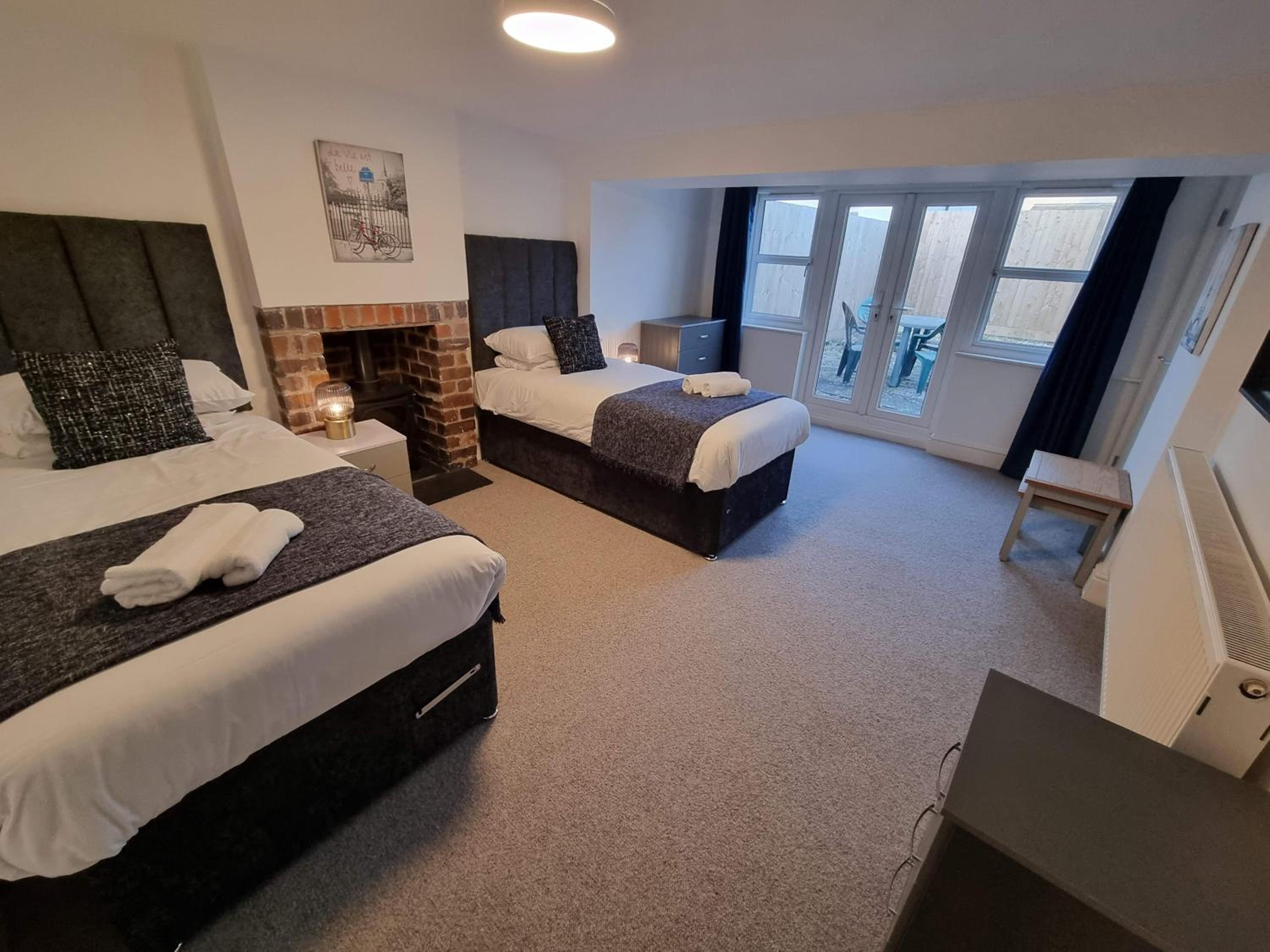 Well Cottage by Cliftonvalley Apartments