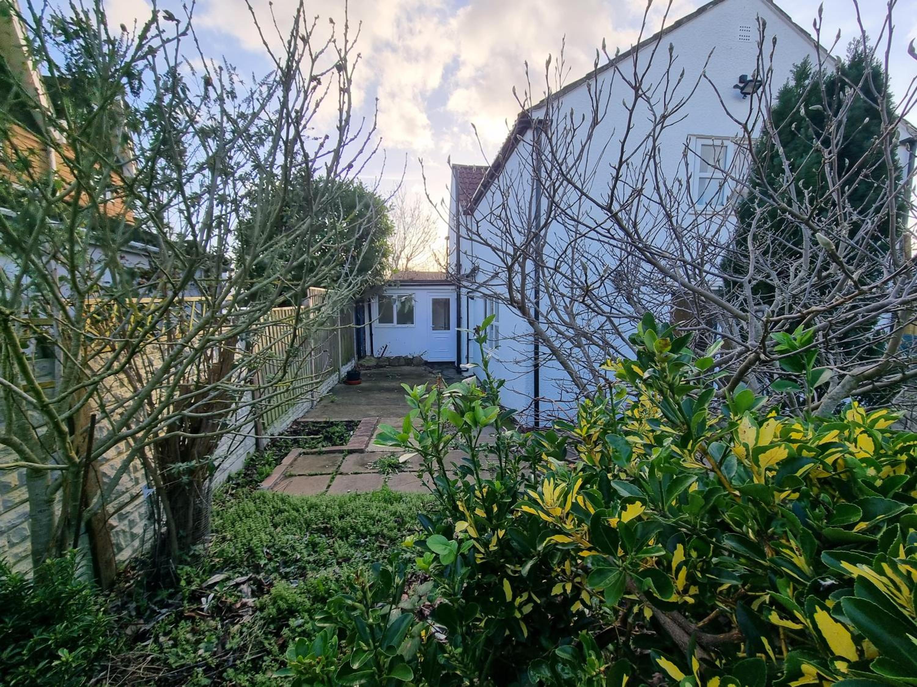 Well Cottage by Cliftonvalley Apartments