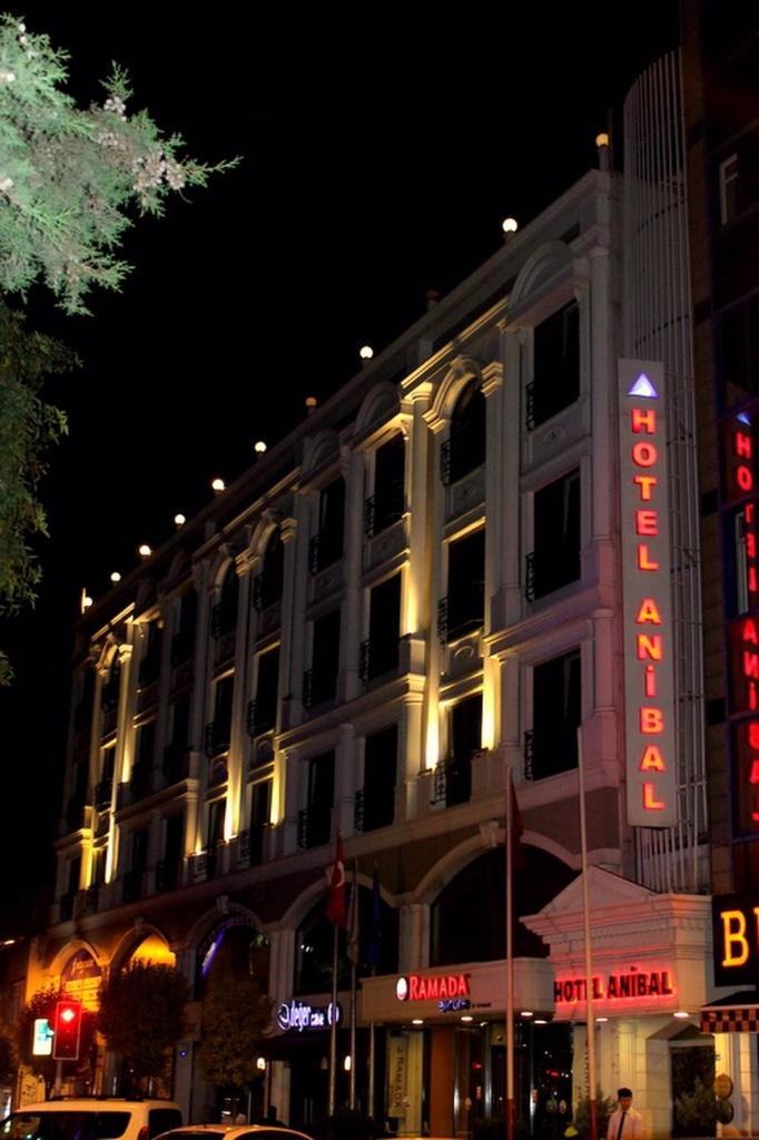 Hotel Anibal - Image 1