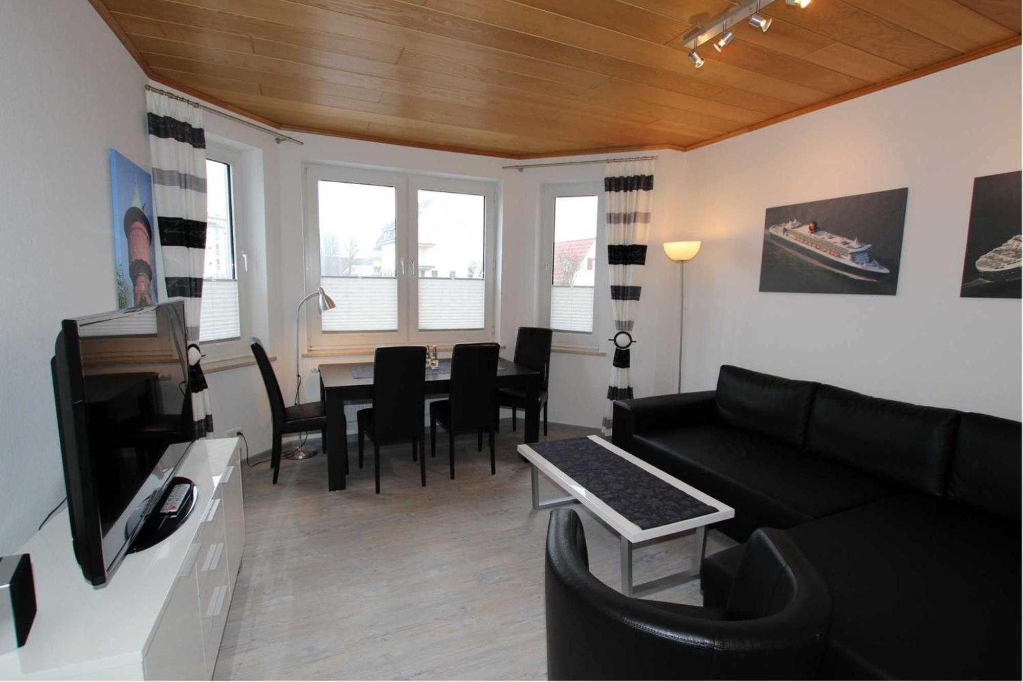 Strand-Villa, Elbe 1 view 4