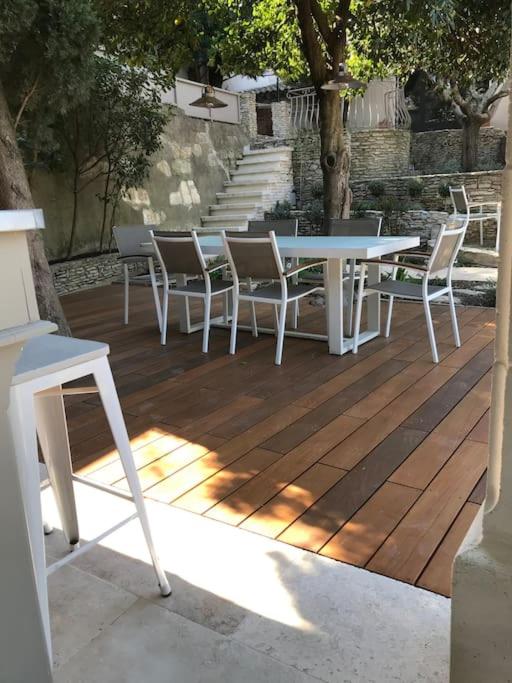 Villa Magnanarelle Exclusive Provence House with Pool & Panoramic Views