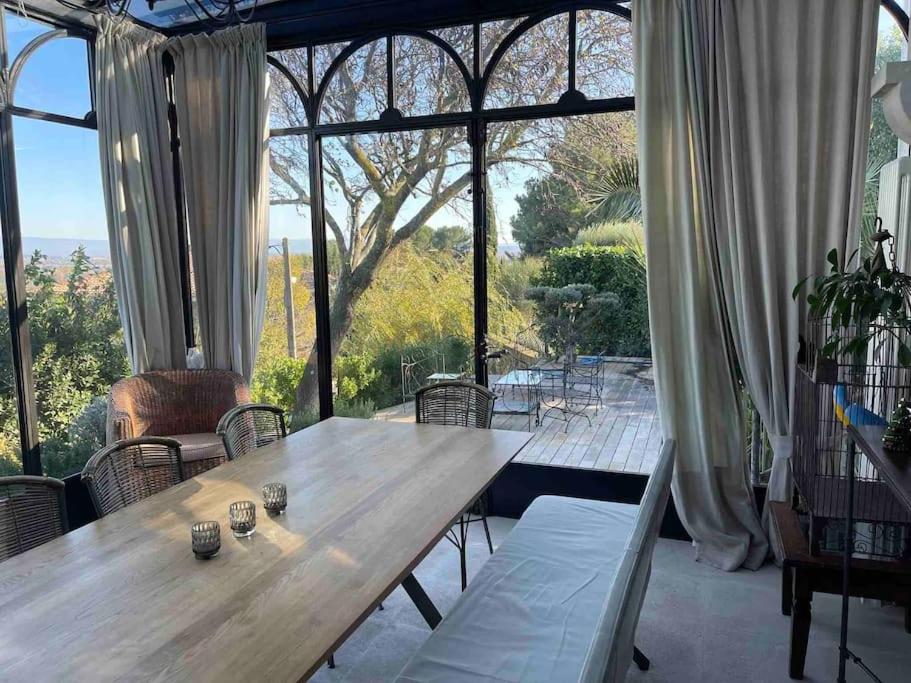 Villa Magnanarelle Exclusive Provence House with Pool & Panoramic Views