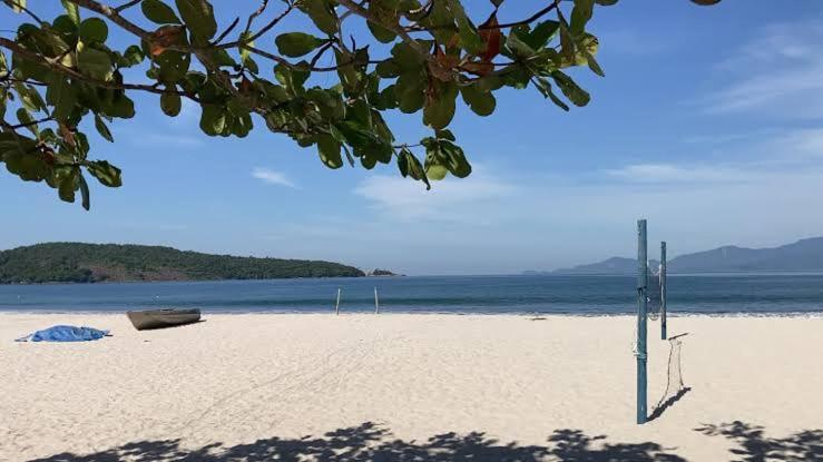 Casa com Ar e Churrasqueira na Prainha de Mambucaba