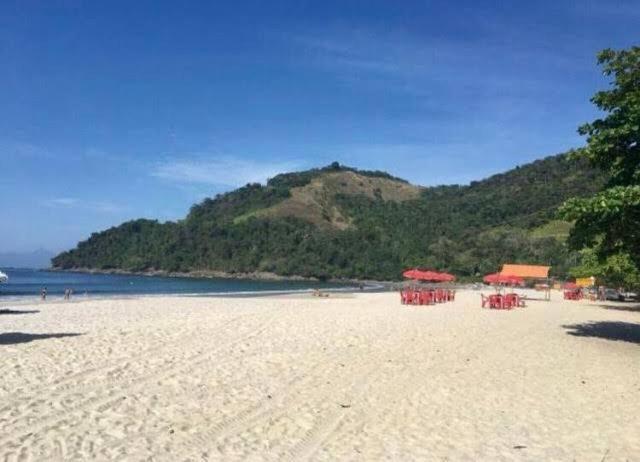 Casa com Ar e Churrasqueira na Prainha de Mambucaba