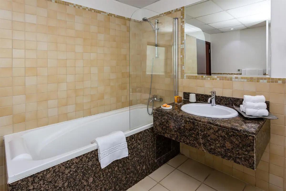 Elan Rimal4 Suites
