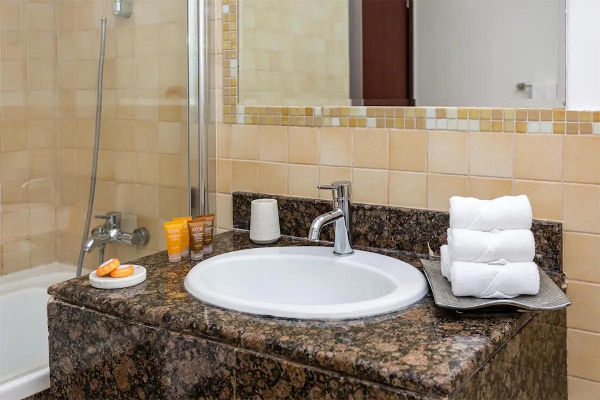 Elan Rimal4 Suites