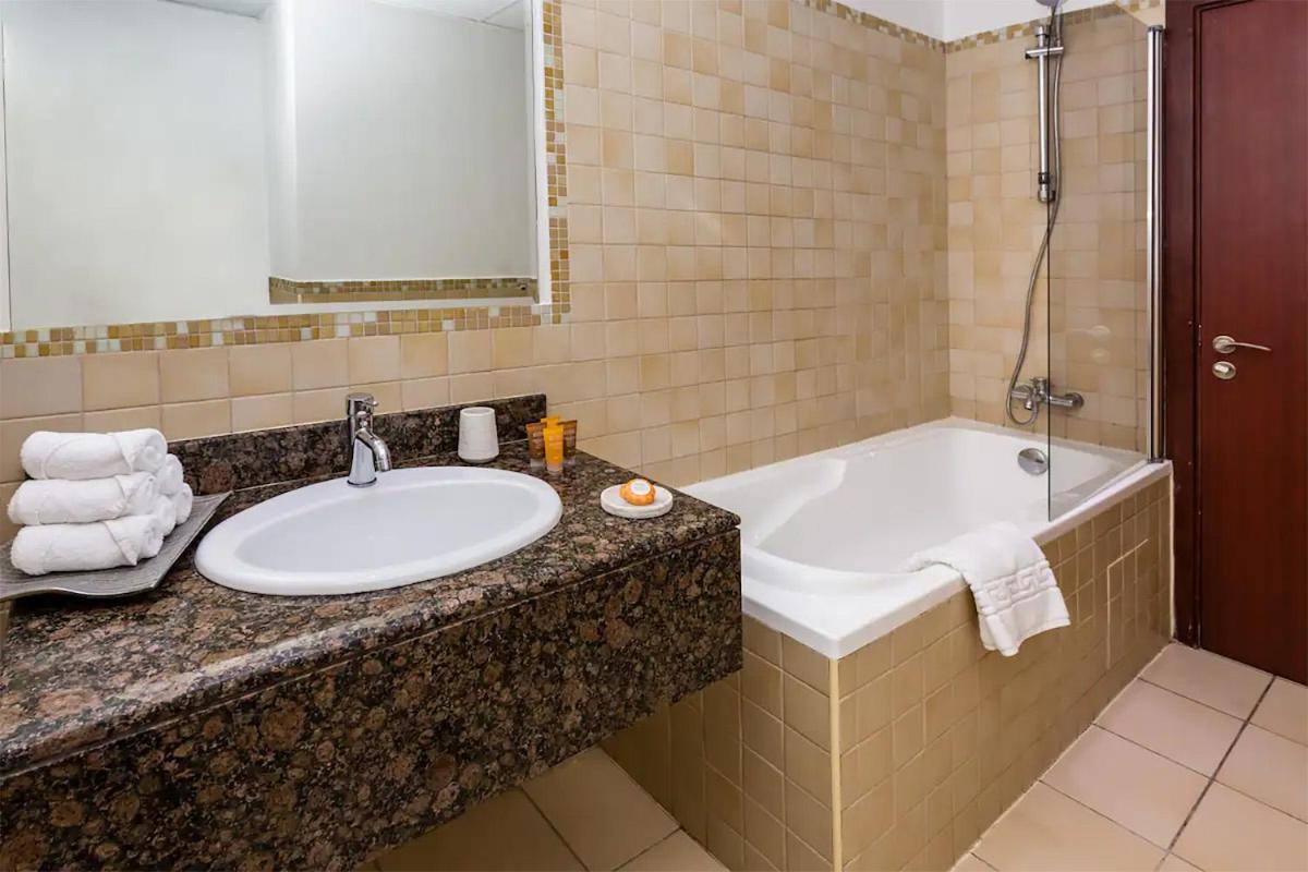 Elan Rimal4 Suites