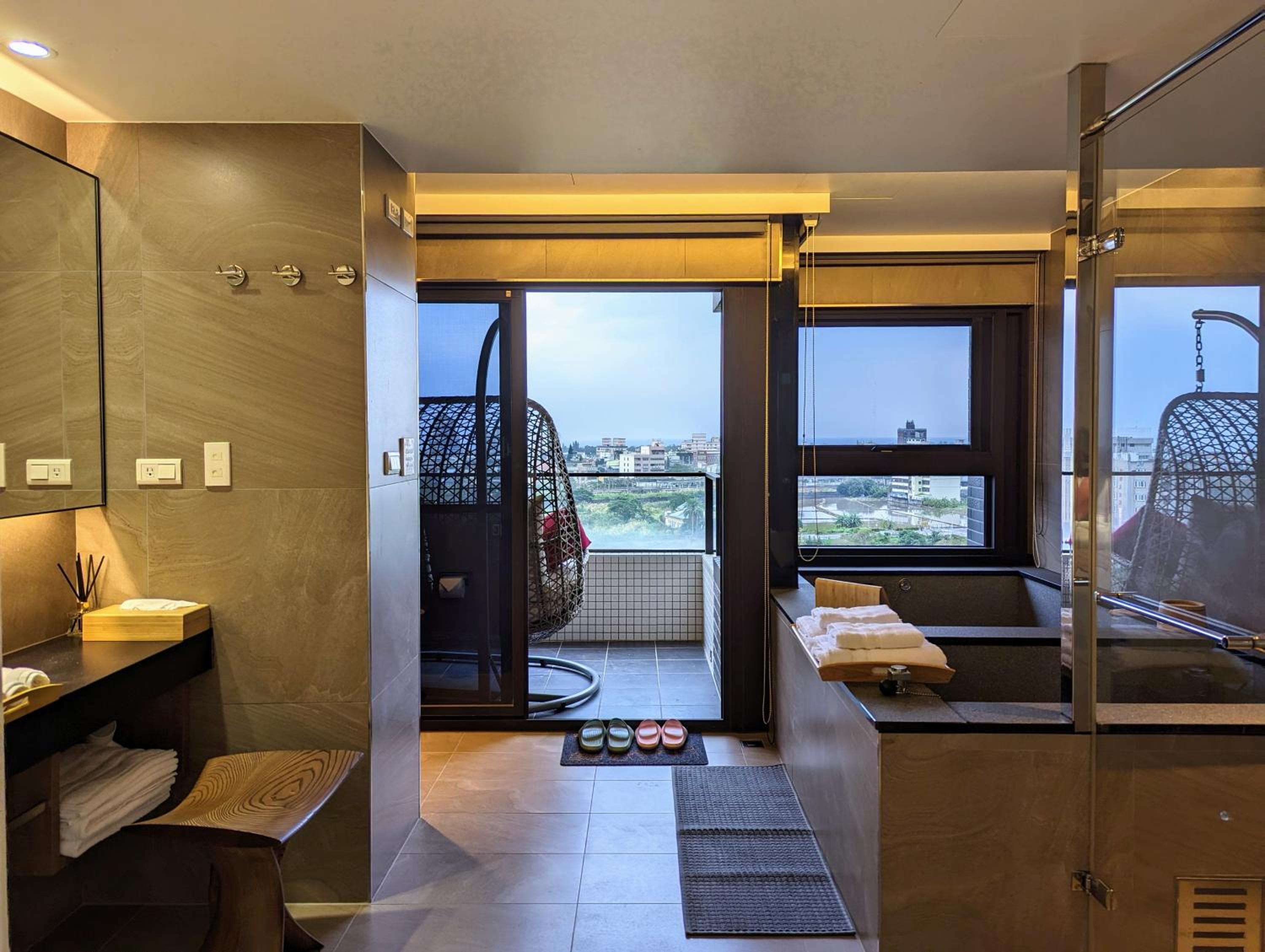 溫朵莉 Wendoly's Hot Spring Suite view 2