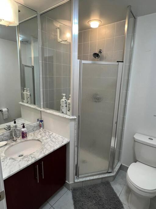 Prestigious 2-Bdrm Condo - across from Scotiabank Arena
