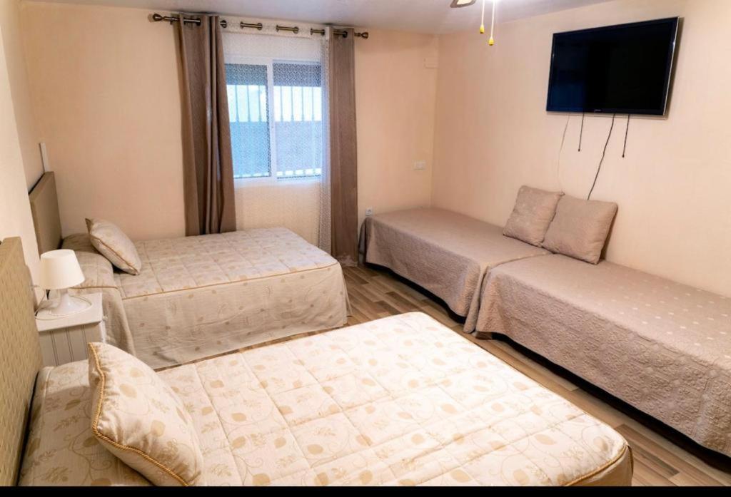Agradable casa con piscina