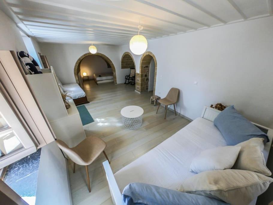 Κyma Mansion in Monemvasia
