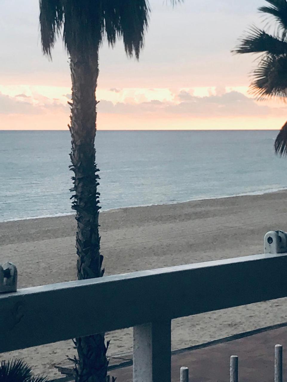 Beach apartment-VillaJoyosa, north Alicante