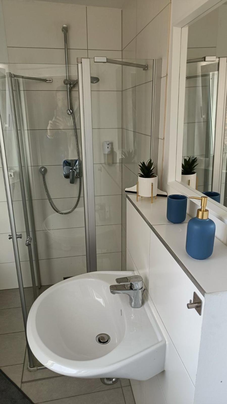 Apartments & möblierte Zimmer in Kahl am Main, Self-Check-In, W-Lan, Küchenzeile für Selbstversorgung, PKW-Platz