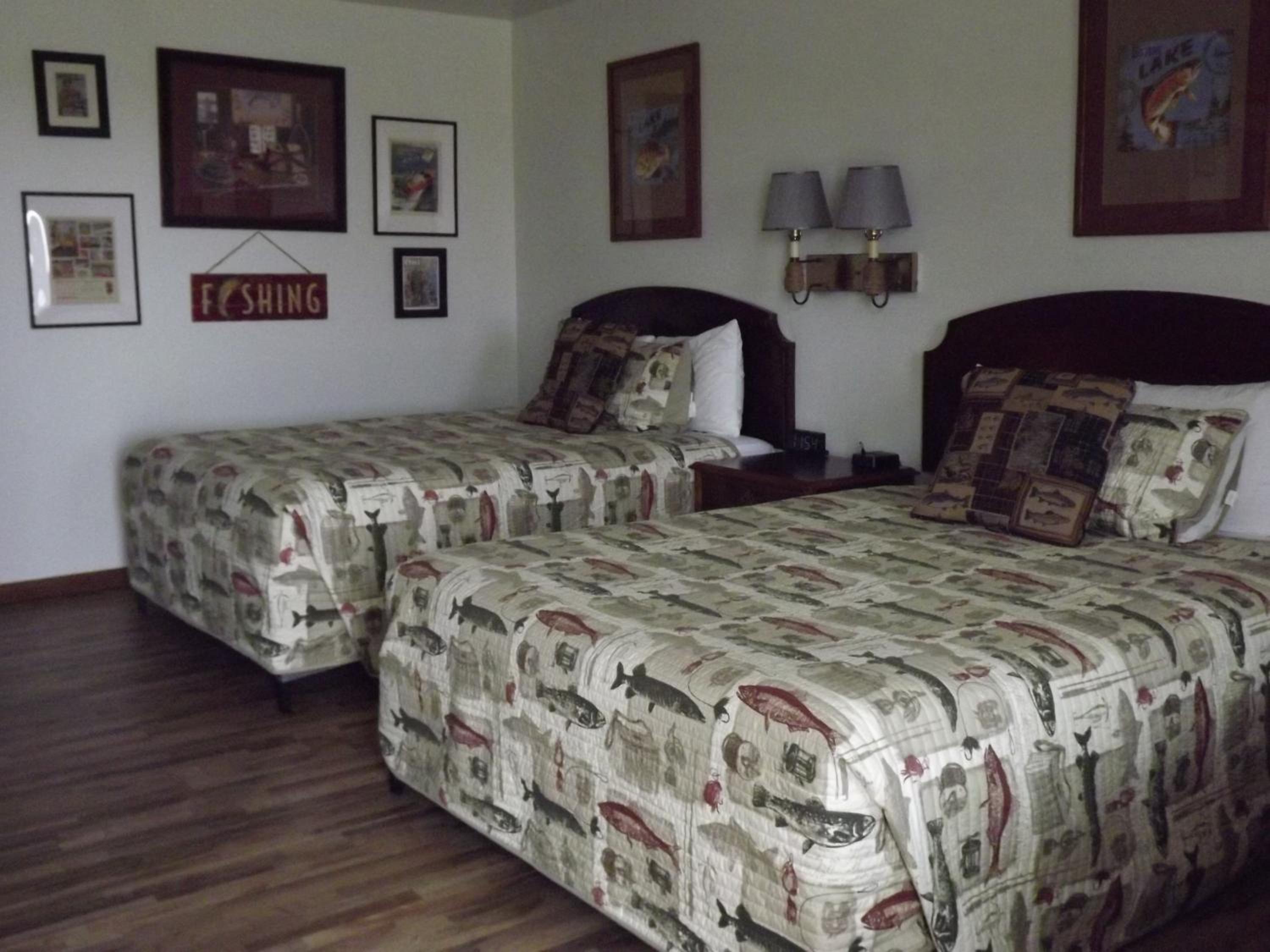 Crest Country Inn