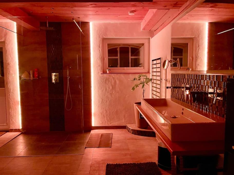 Ferienwohnung mit Luxusbad, Terrasse Ostseenähe