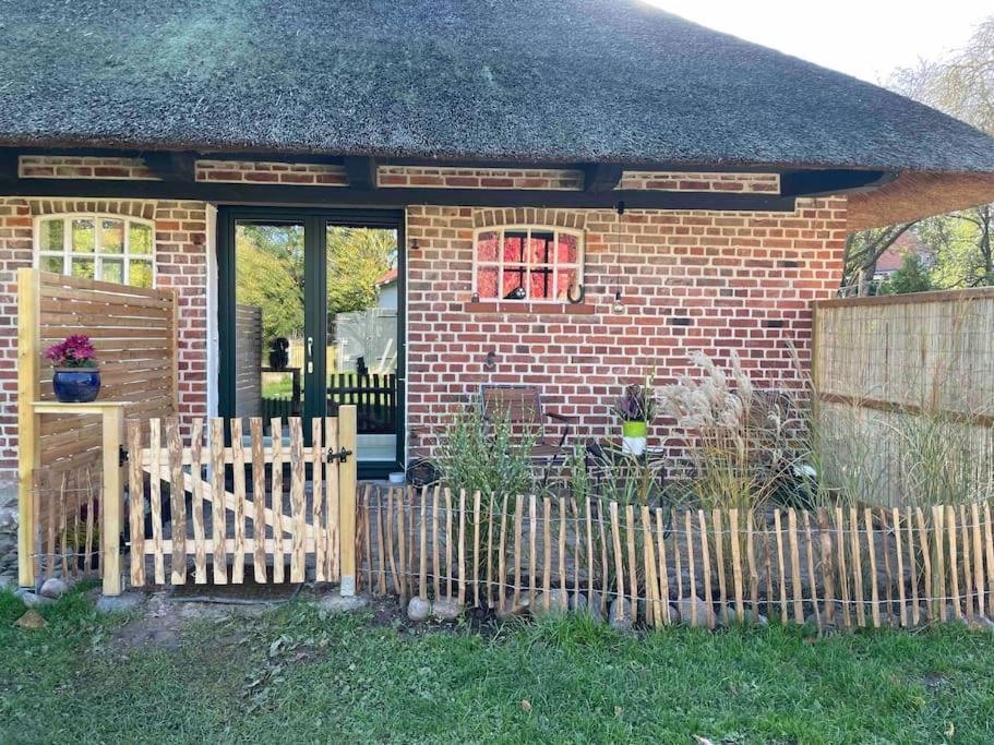 Ferienwohnung mit Luxusbad, Terrasse Ostseenähe