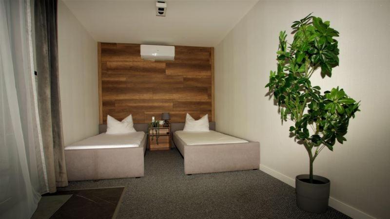 Hotelik B&B Pod Dębami