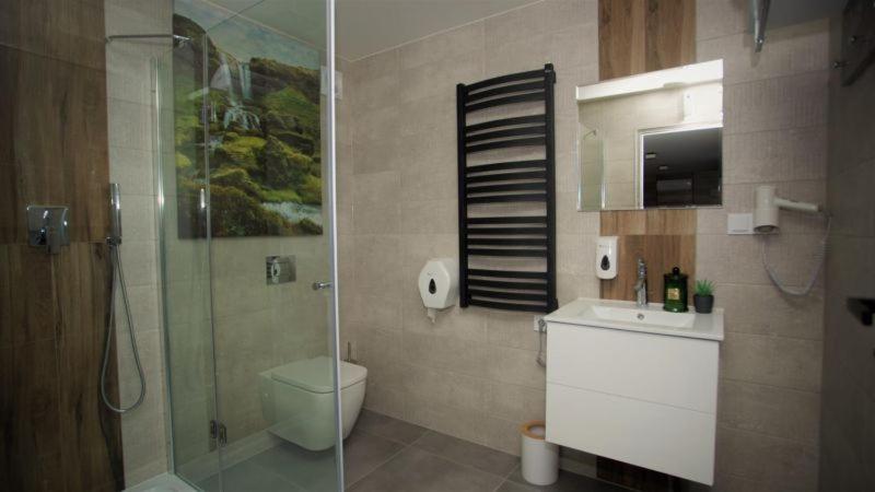 Hotelik B&B Pod Dębami