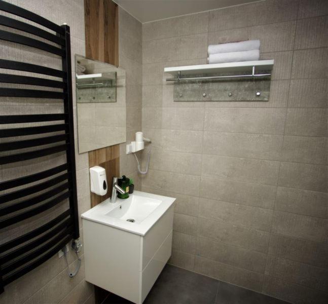 Hotelik B&B Pod Dębami
