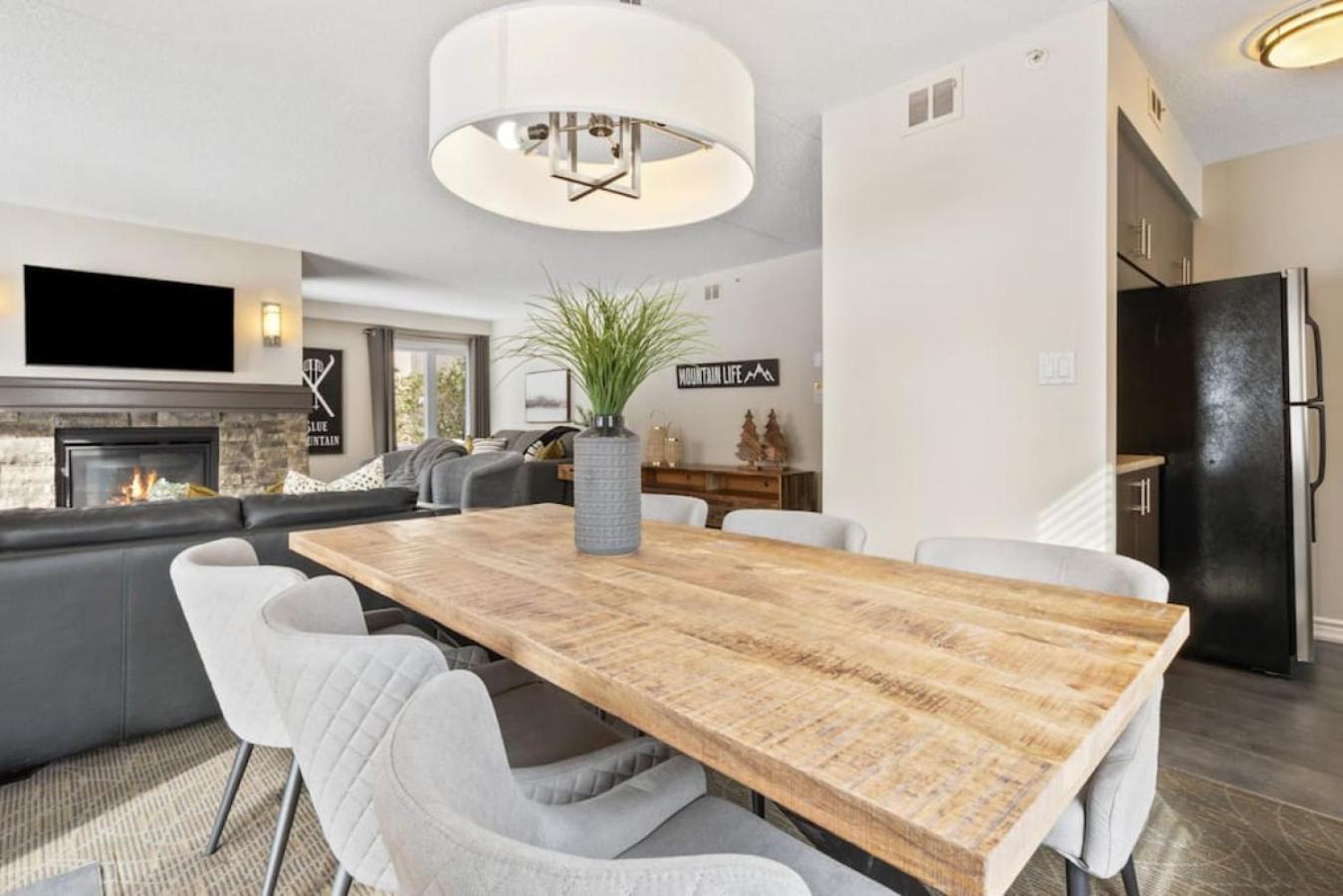 Blue Mountain Chalet Condo with Amazing Location