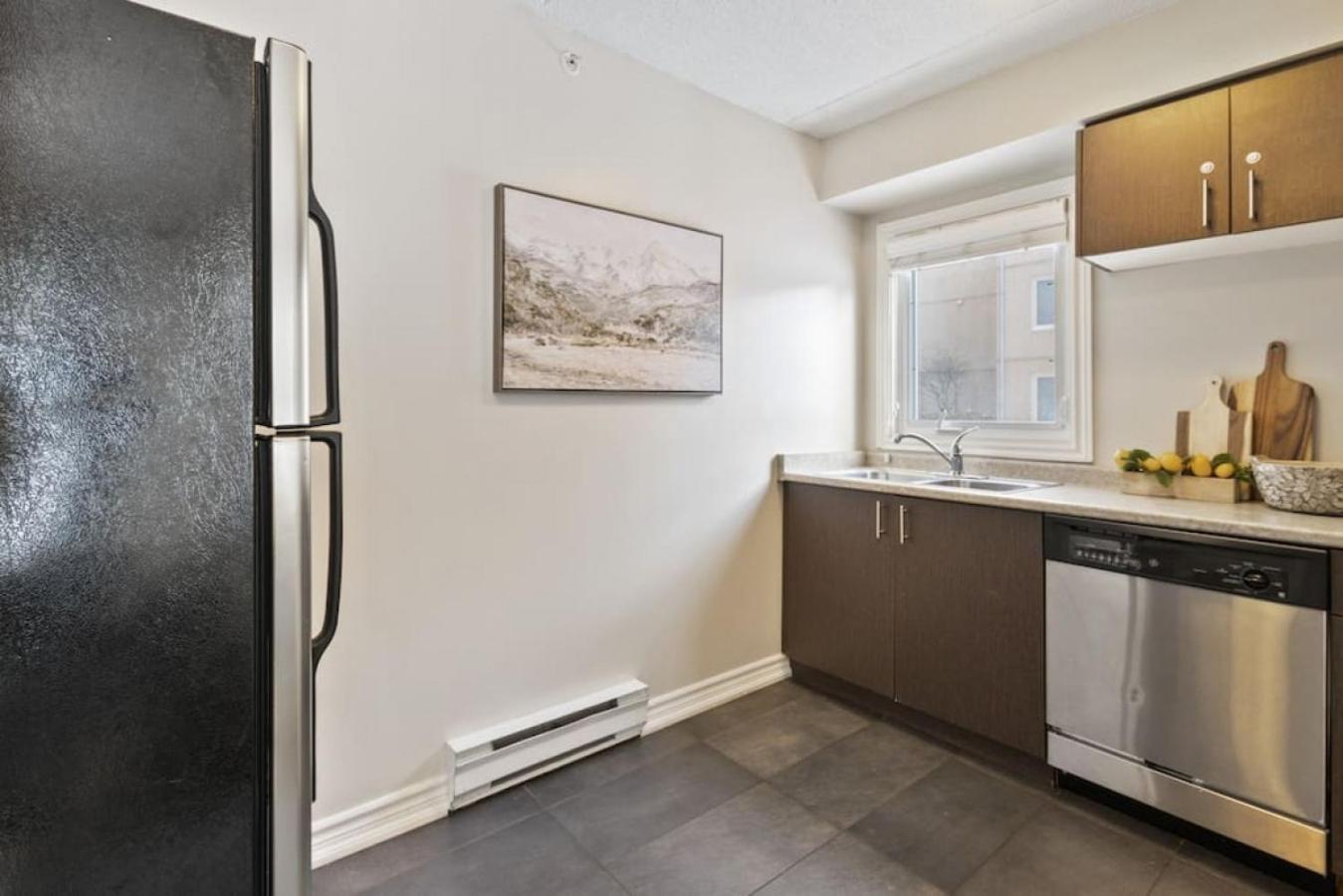 Blue Mountain Chalet Condo with Amazing Location