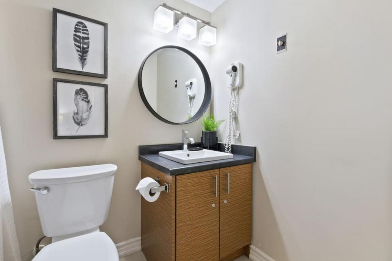 Blue Mountain Chalet Condo with Amazing Location