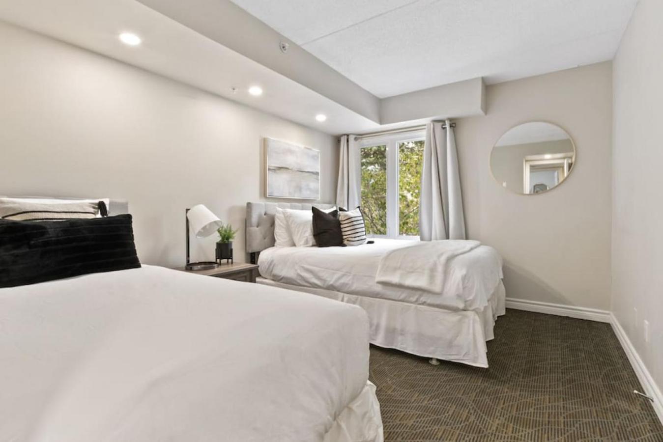 Blue Mountain Chalet Condo with Amazing Location