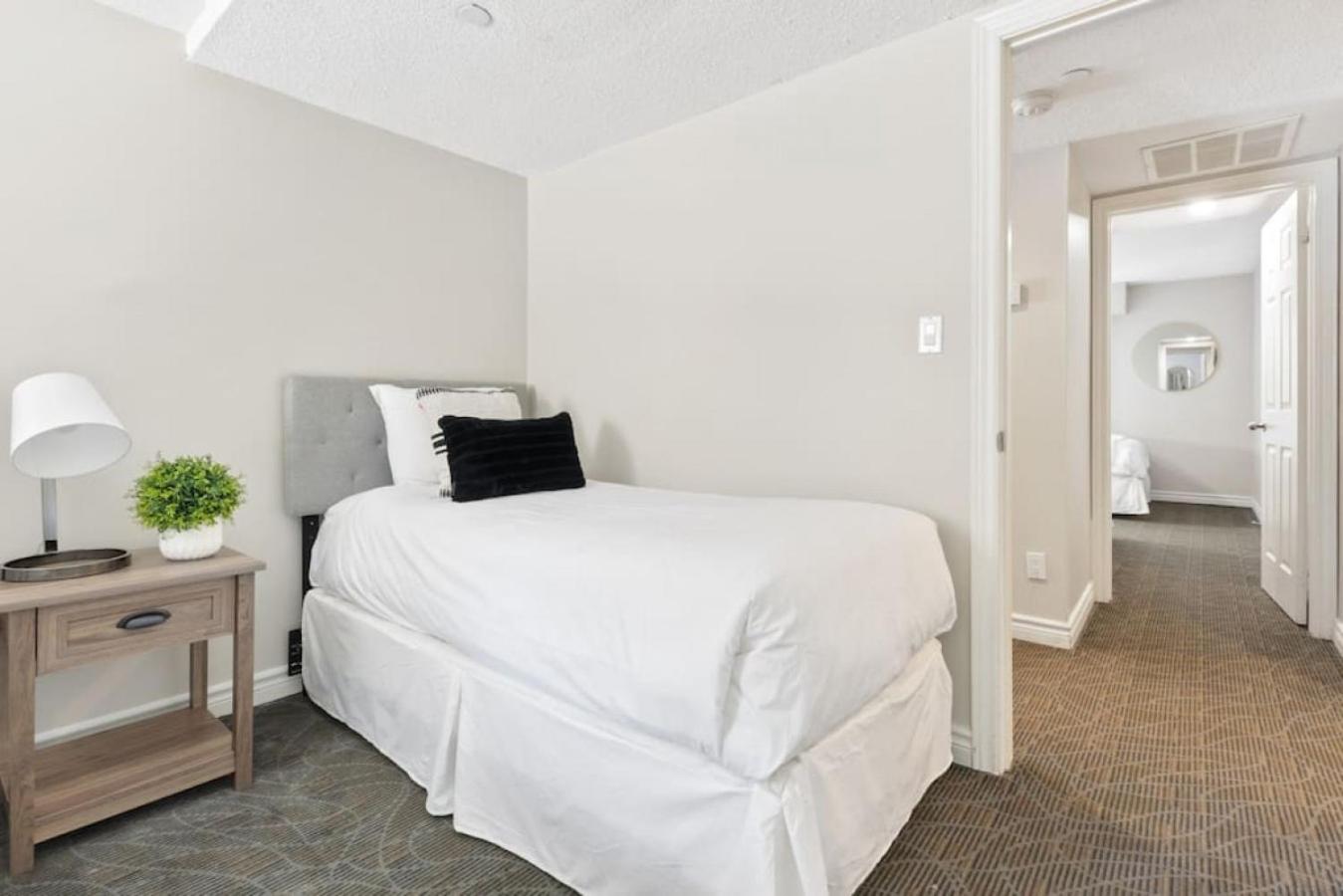Blue Mountain Chalet Condo with Amazing Location