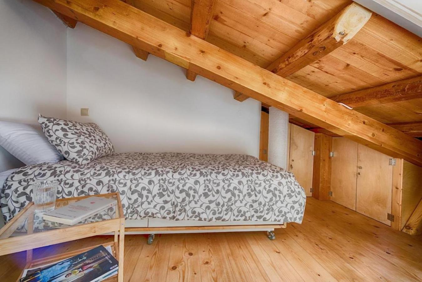Andrien's apartment Velissariou