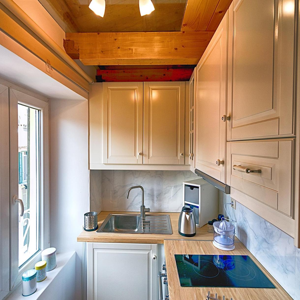 Andrien's apartment Velissariou