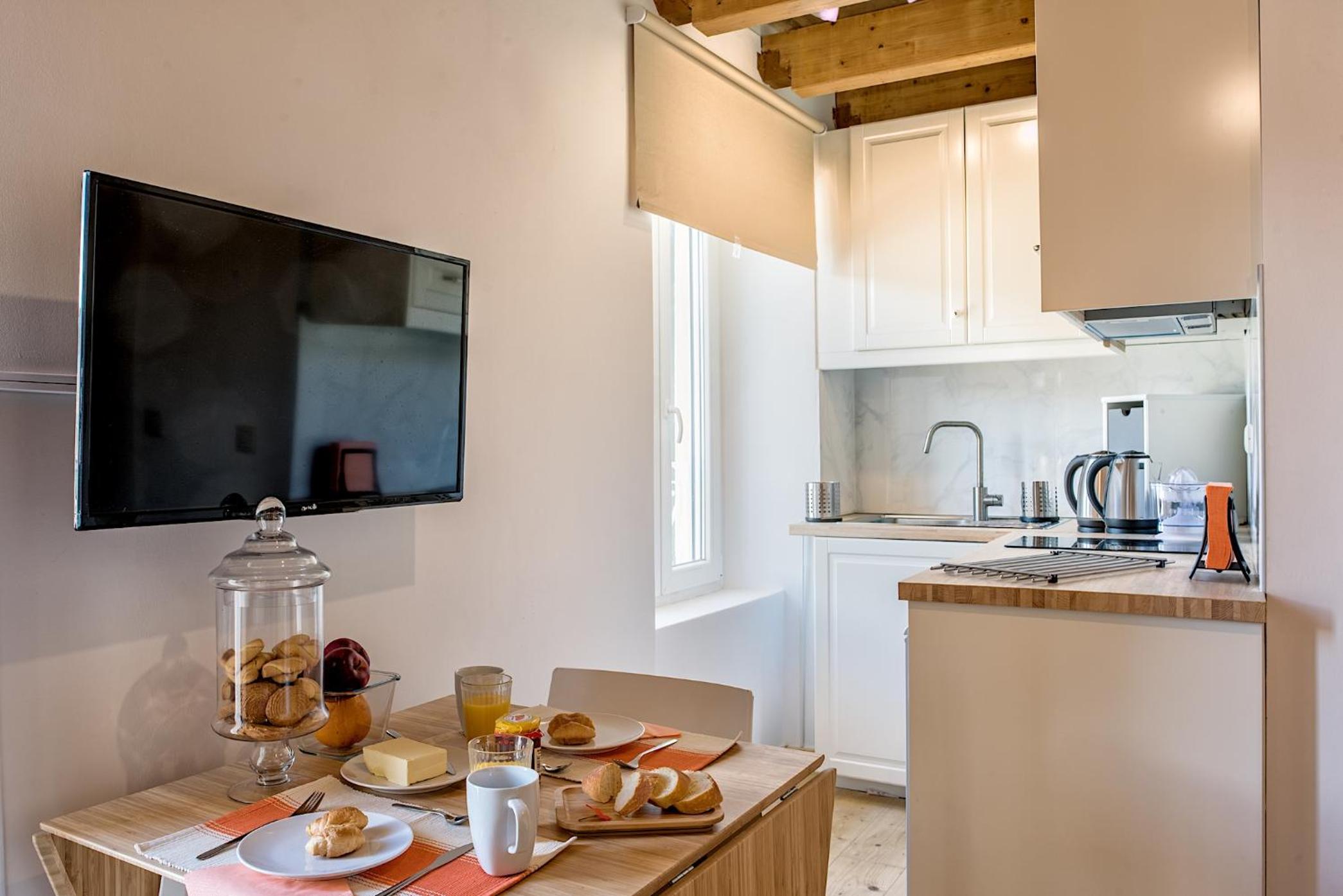 Andrien's apartment Velissariou
