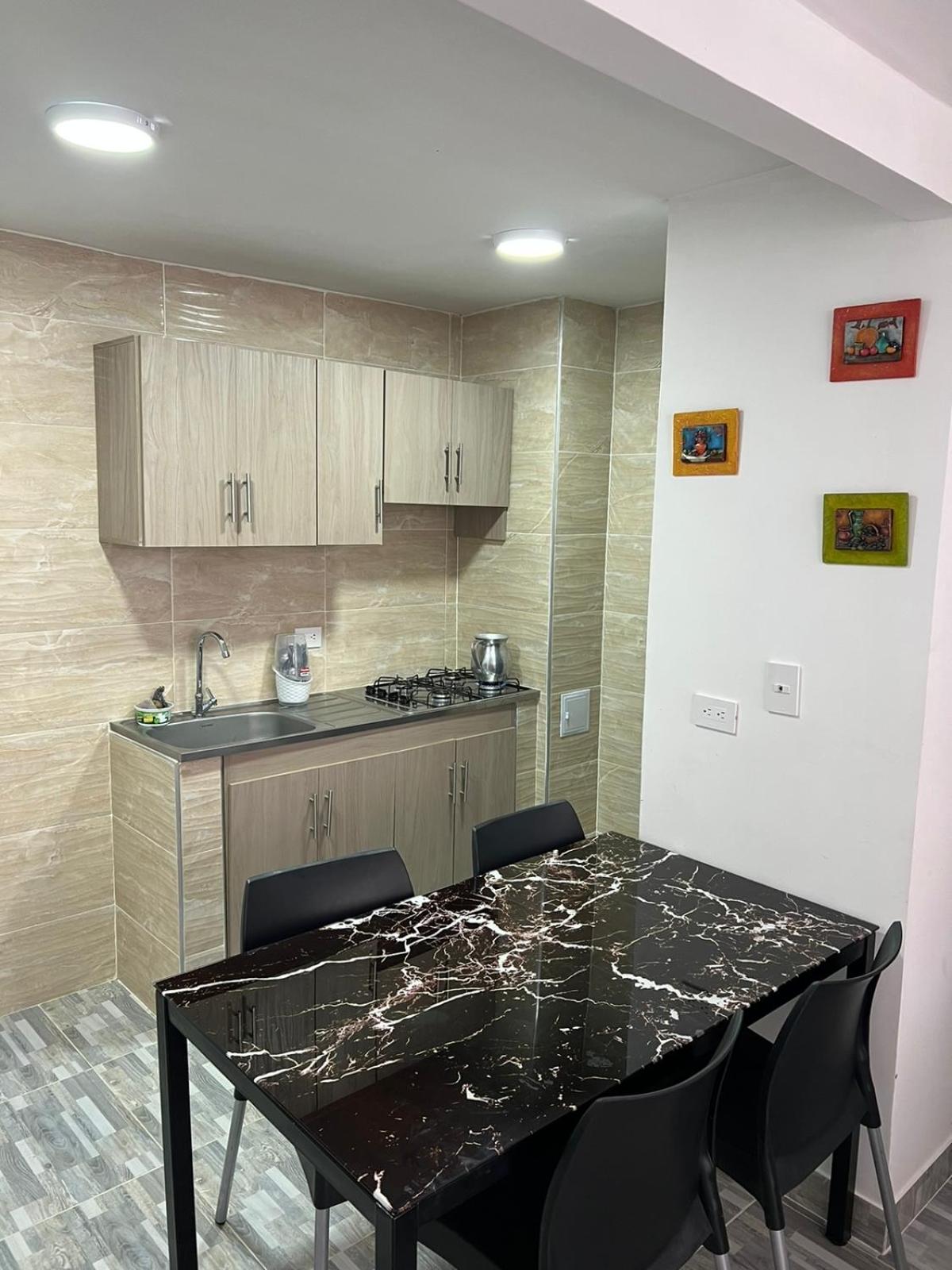 Apartamento villeta en Villeta — kitchen