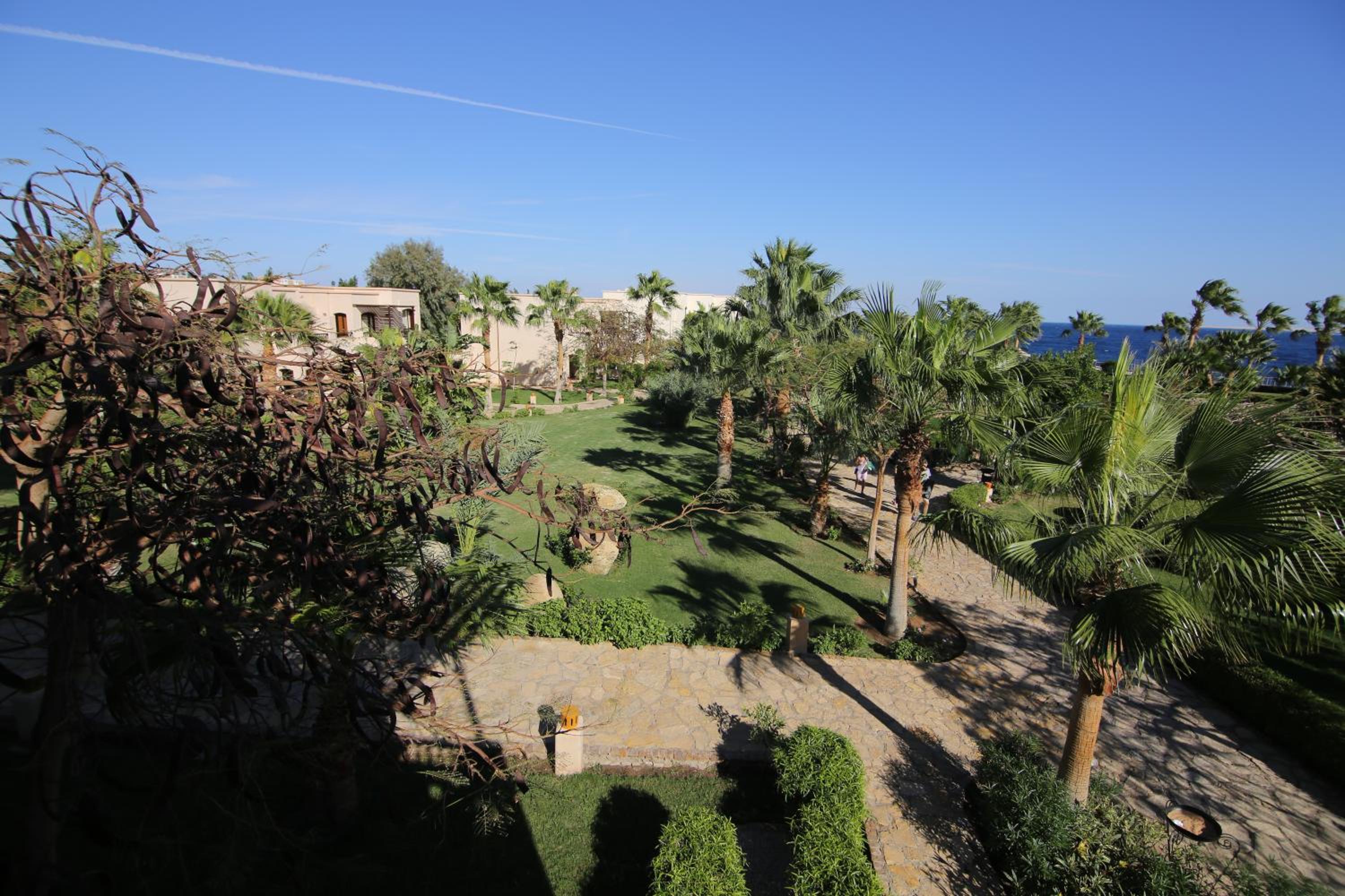 Tamra Beach Resort