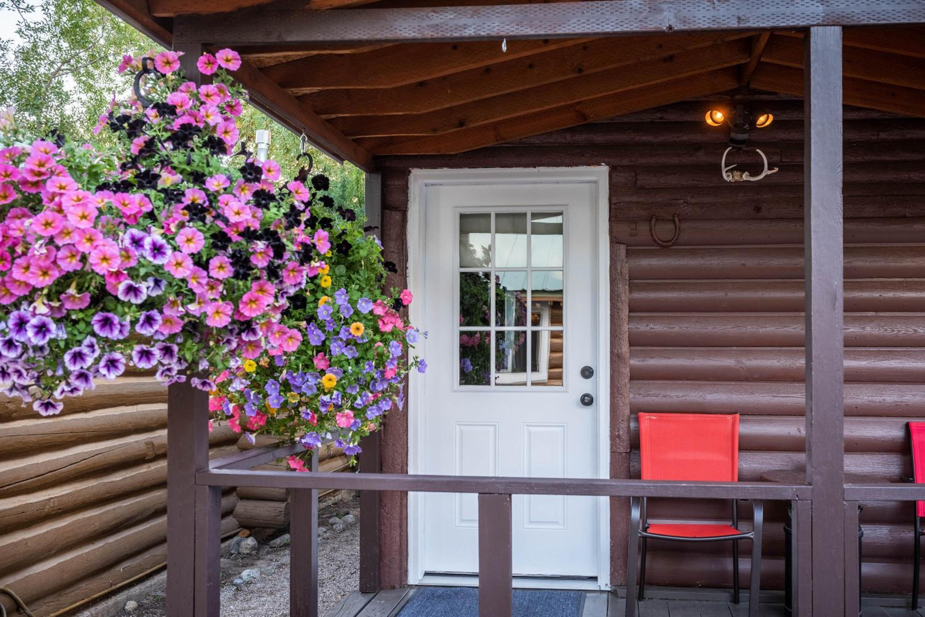 Log Cabin Motel