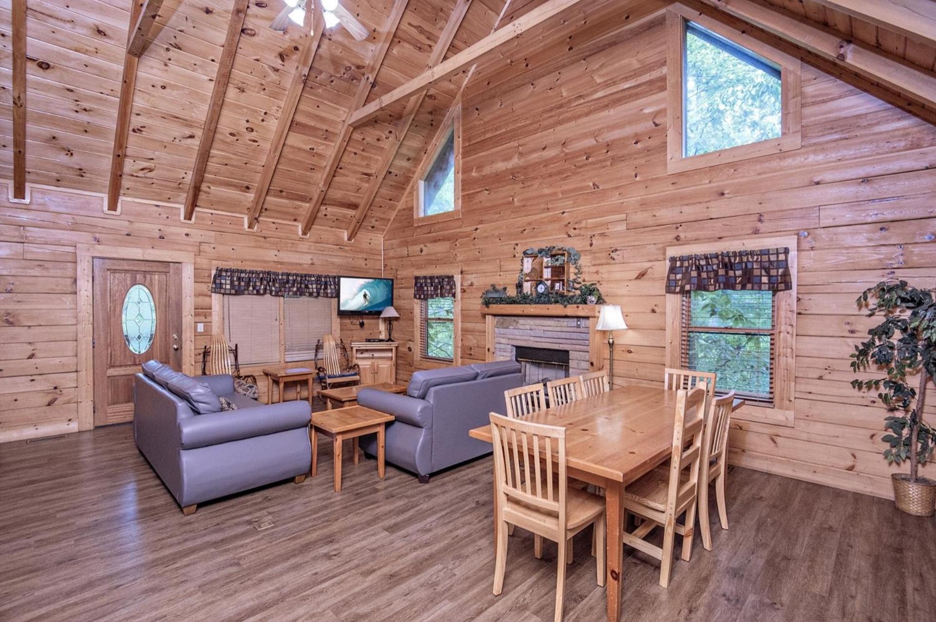ER298- Renewed Spirit Great location- Close to town cabin view 5