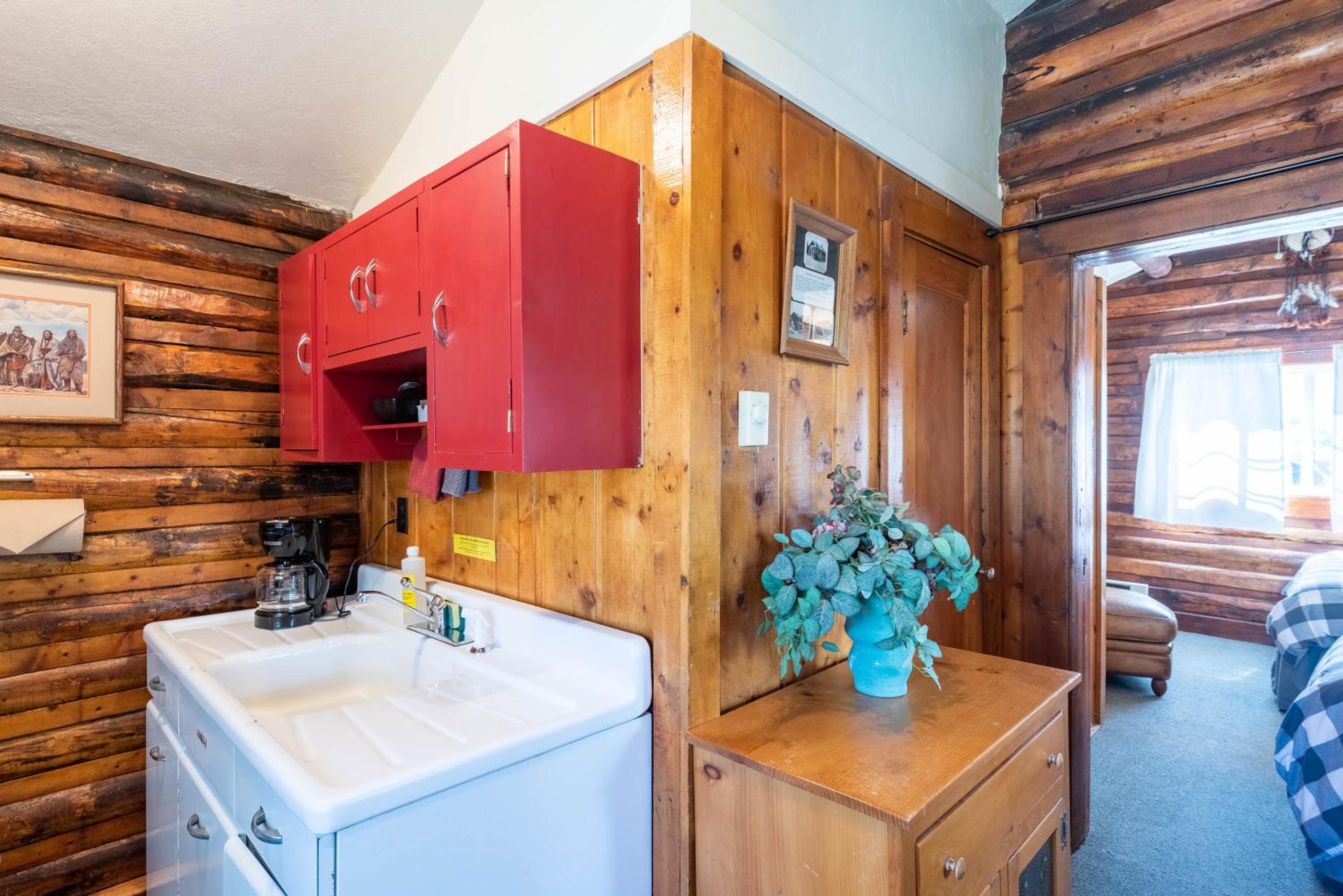 Log Cabin Motel