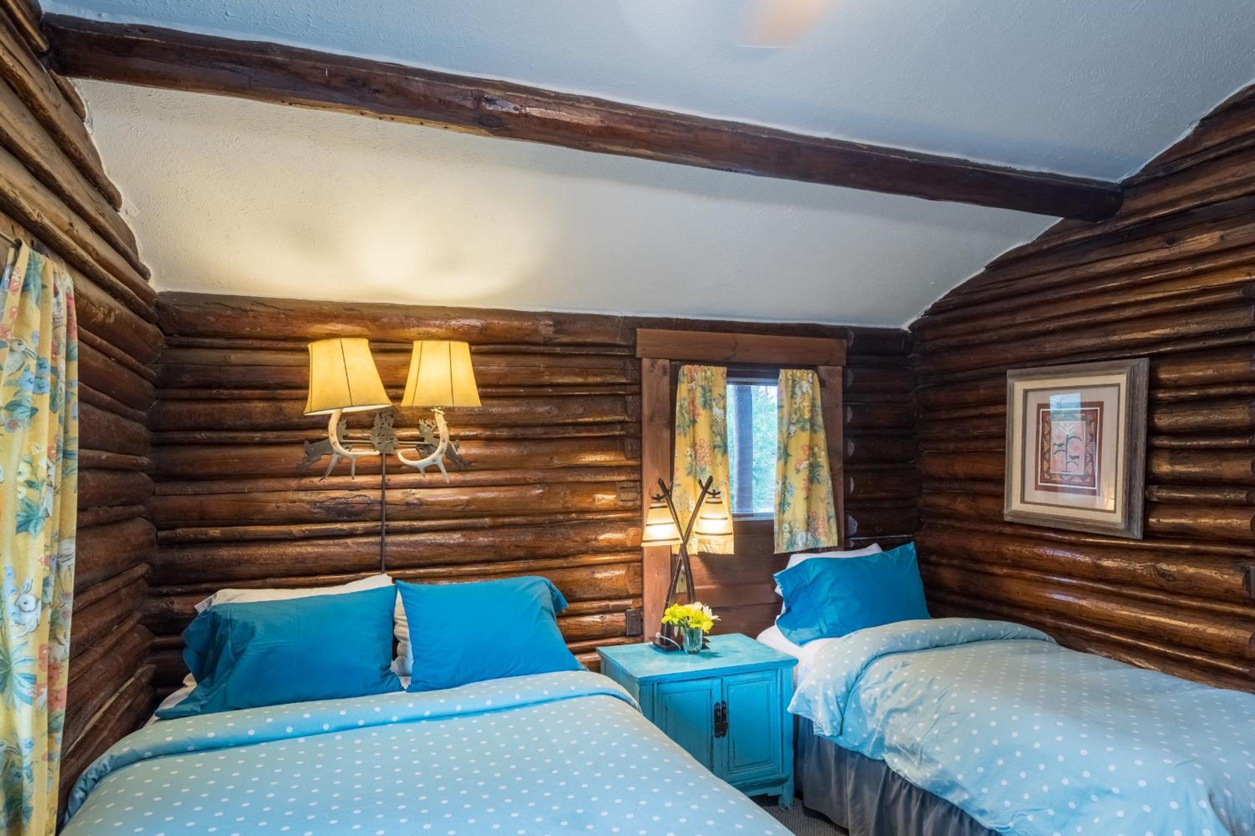 Log Cabin Motel