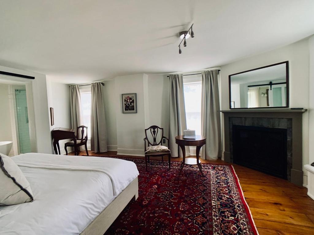 Woodbourne Inn