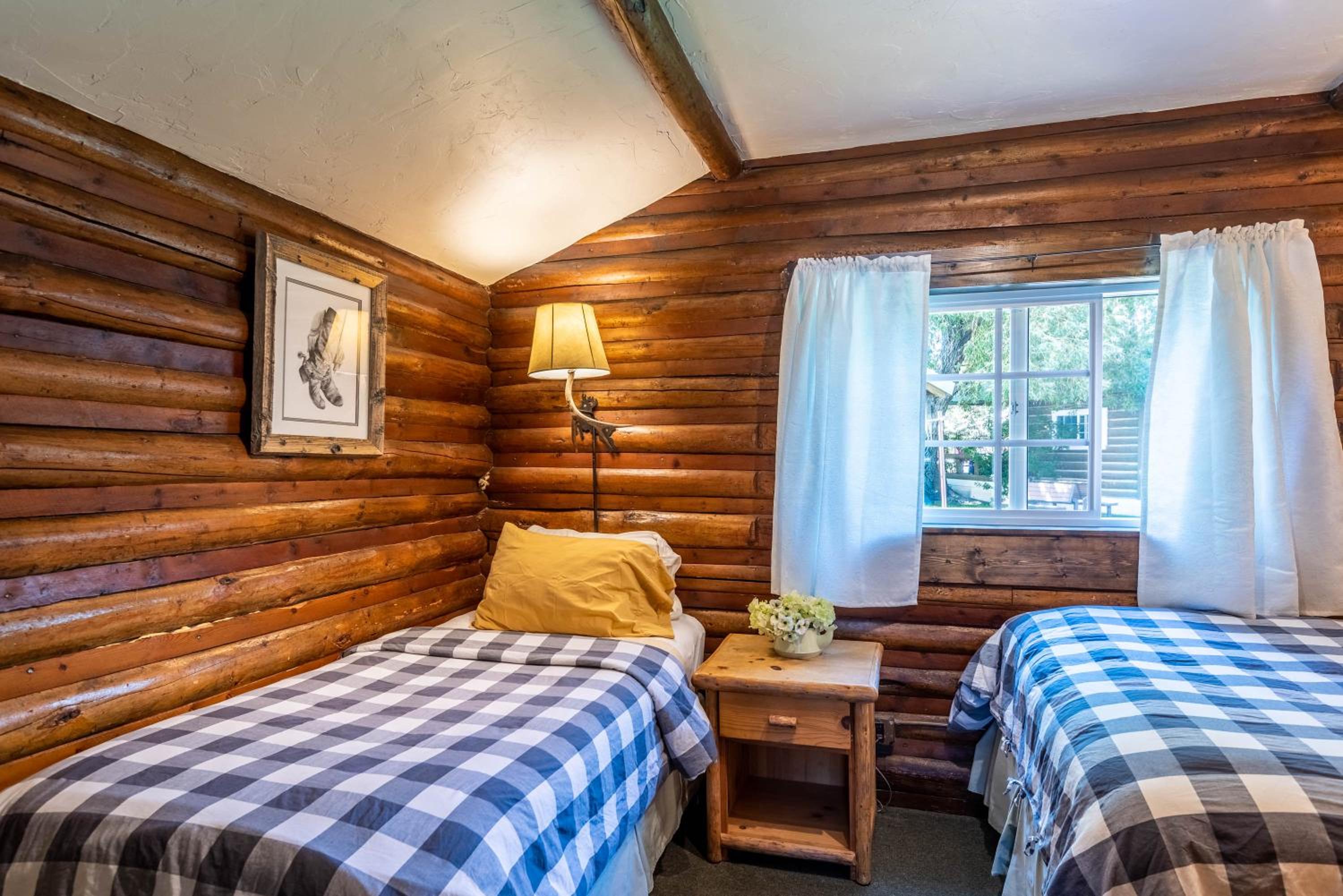 Log Cabin Motel
