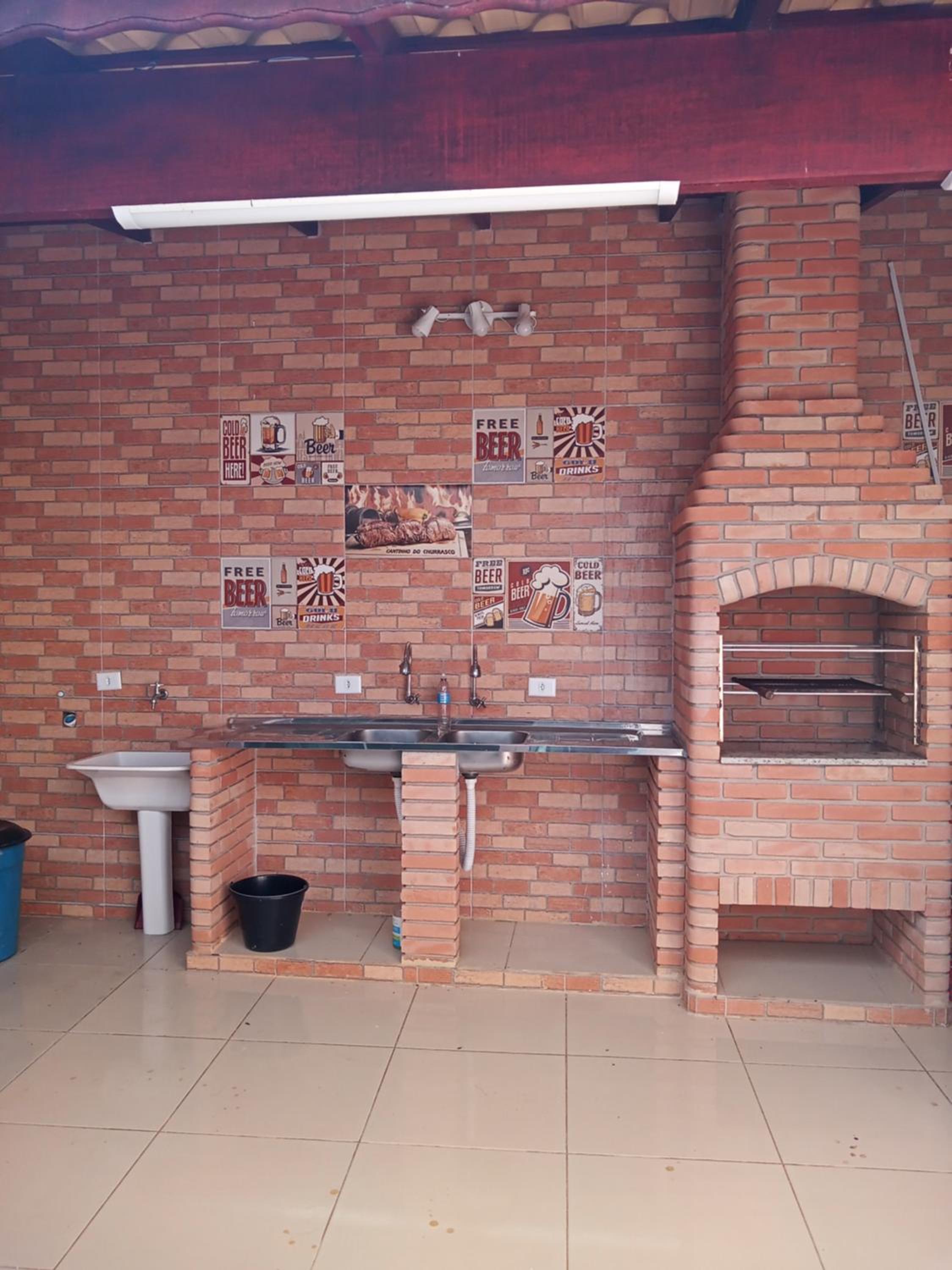 Casa A de veraneio com estacionamento fechado