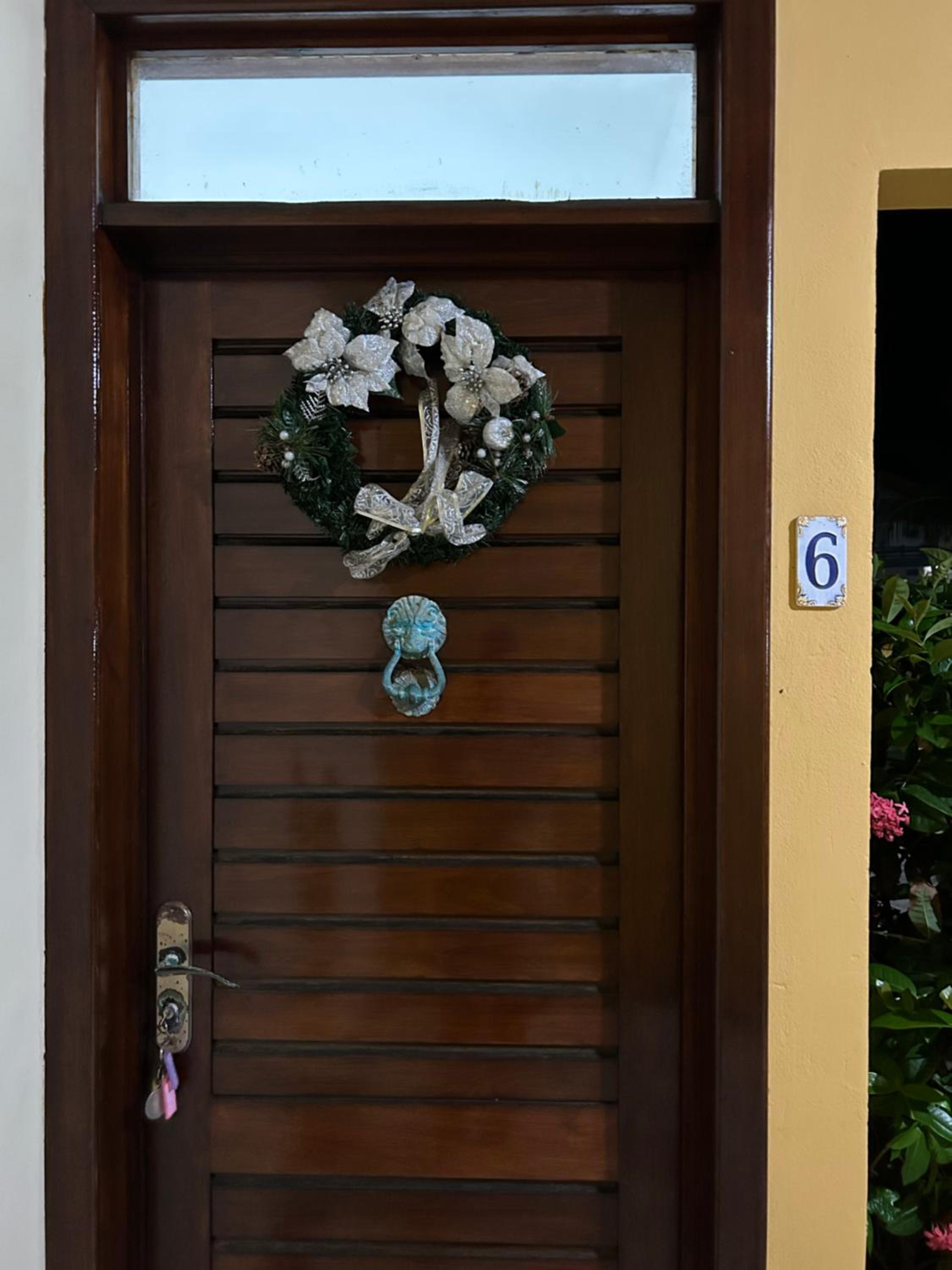 Casa de praia em condomínio à beira mar