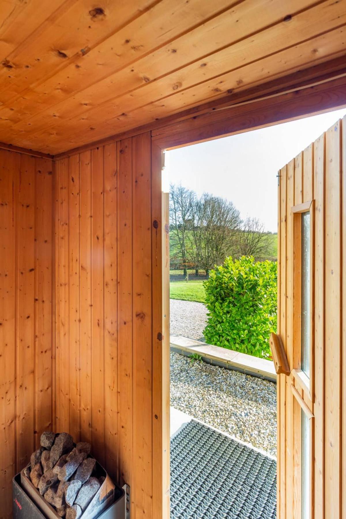 The Retreat, Sauna & Hot Tub, Charming & Cosy Gem