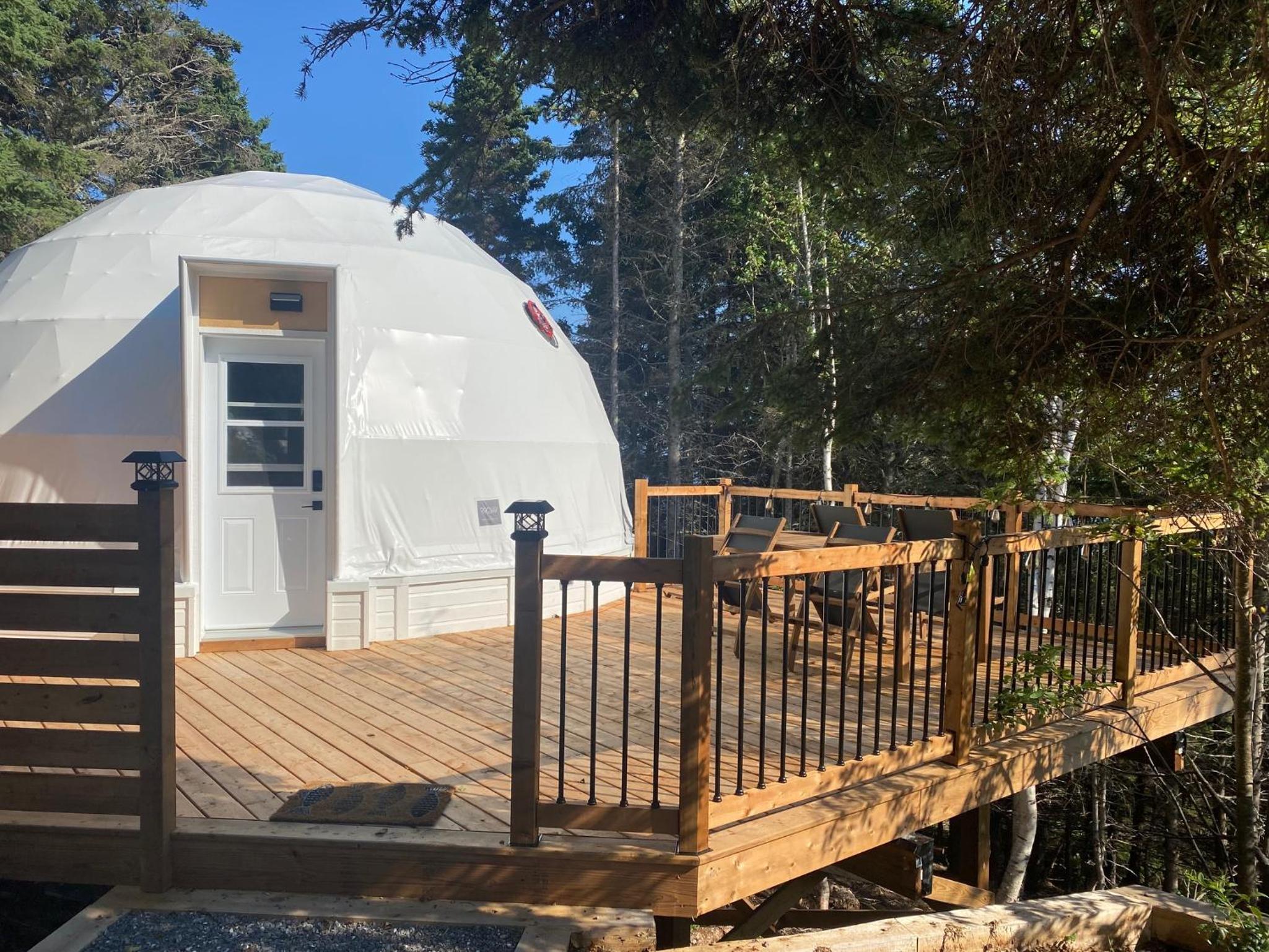 Domes Rocher Percé at Domaine Renard