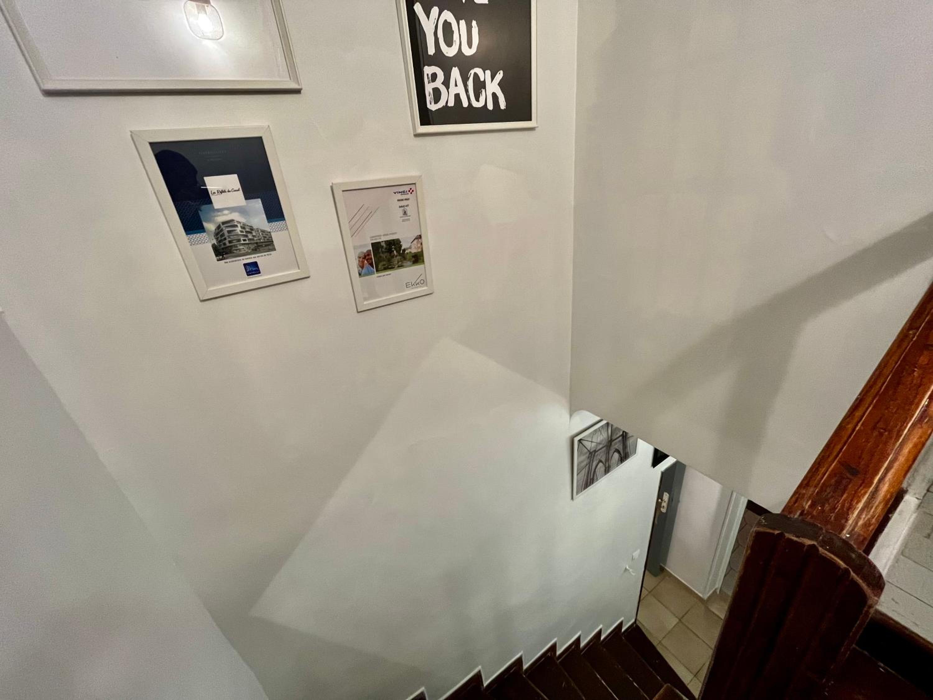 Aubervilliers maison de ville près métro 7 by immo kit bnb